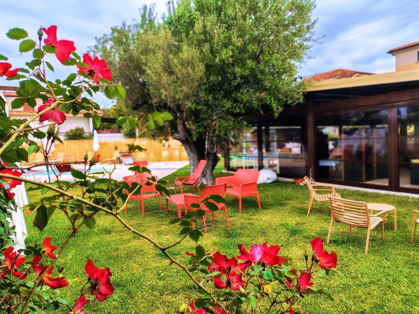 Victoria Hotel 3*